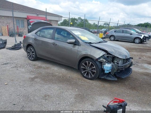 2017 TOYOTA COROLLA SE - 1