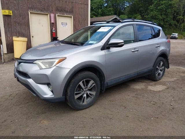 2017 TOYOTA RAV4 XLE 2