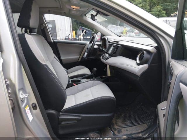 2017 TOYOTA RAV4 XLE 5