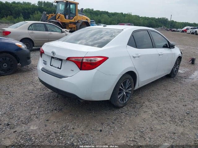 2018 TOYOTA COROLLA LE 4