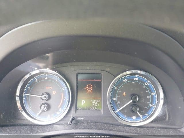 2018 TOYOTA COROLLA LE 7