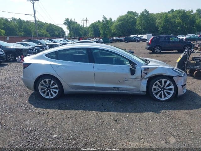 2018 TESLA MODEL 3 LONG RANGE/PERFORMANCE 13