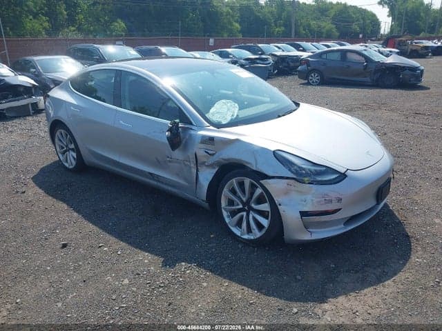 2018 TESLA MODEL 3 LONG RANGE/PERFORMANCE 19