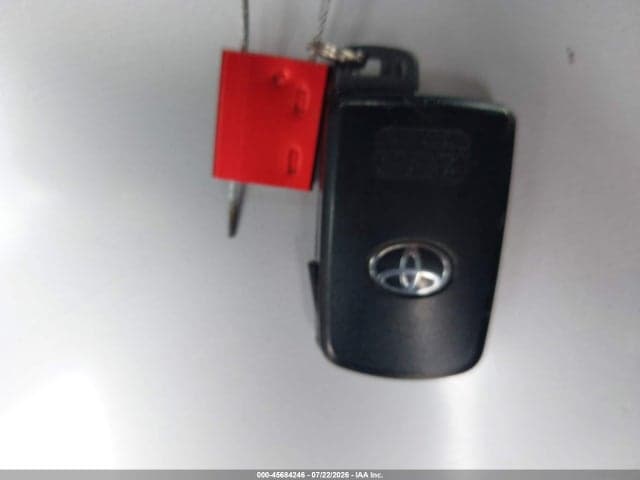 2018 TOYOTA RAV4 XLE 11