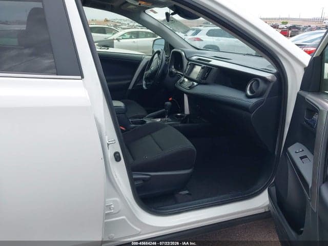 2018 TOYOTA RAV4 XLE 5