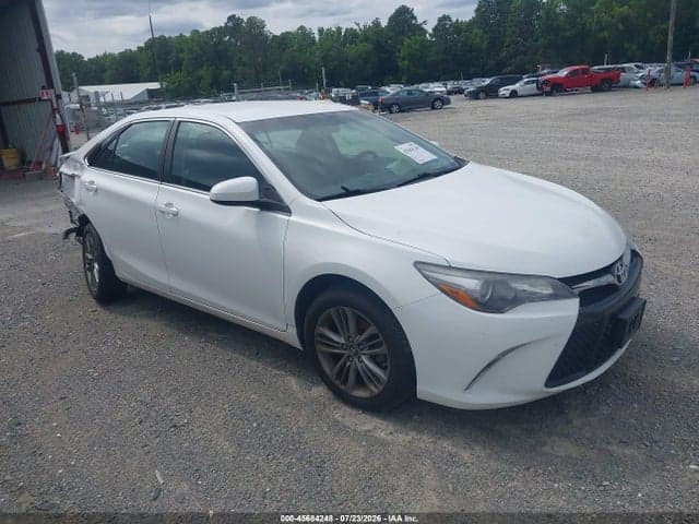 2017 TOYOTA CAMRY SE - 1