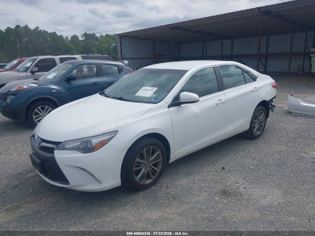2017 TOYOTA CAMRY SE 2