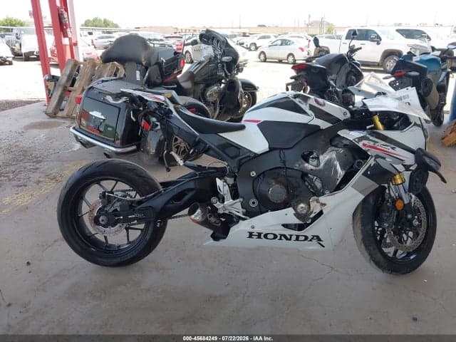2026 HONDA CBR1000 RR 12