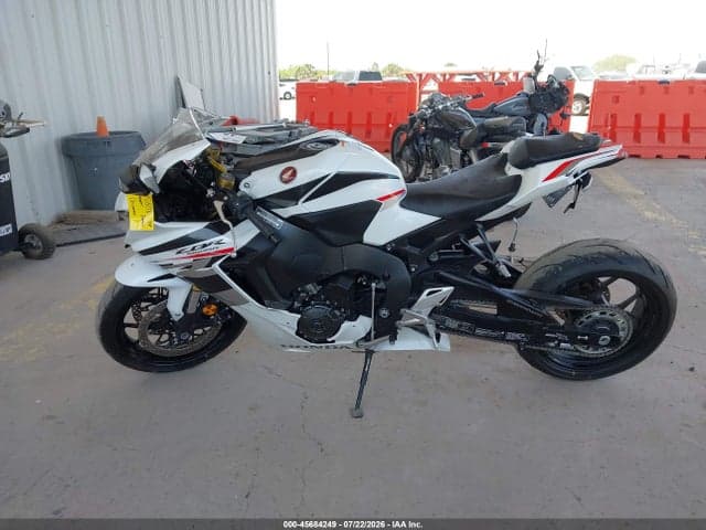 2026 HONDA CBR1000 RR 13