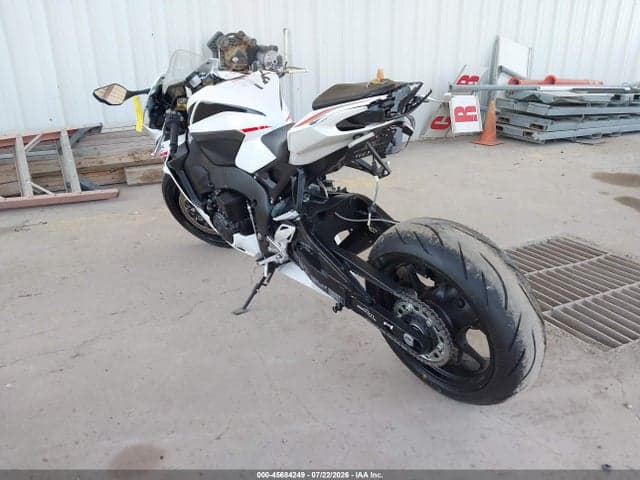 2026 HONDA CBR1000 RR 3