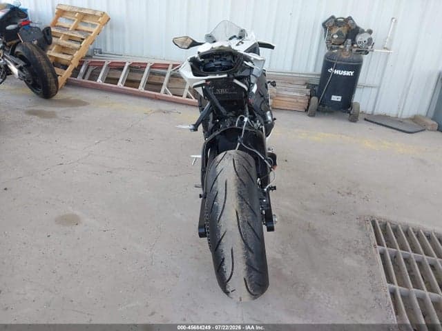 2026 HONDA CBR1000 RR 6