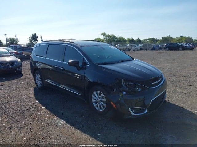 2017 CHRYSLER PACIFICA TOURING-L 1