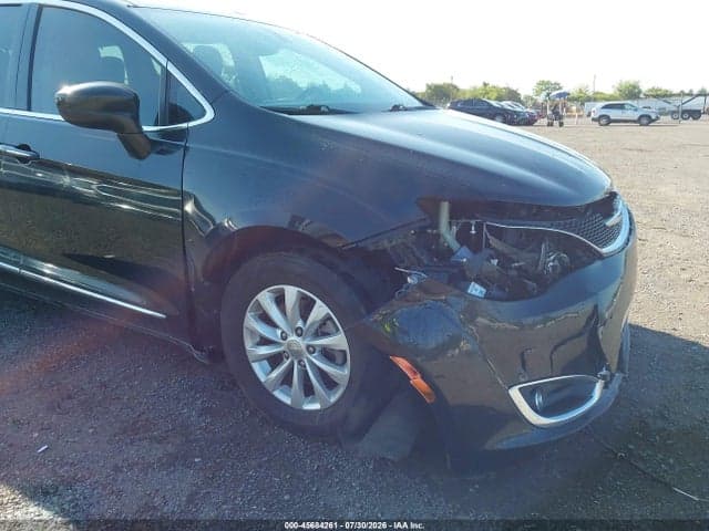 2017 CHRYSLER PACIFICA TOURING-L 6