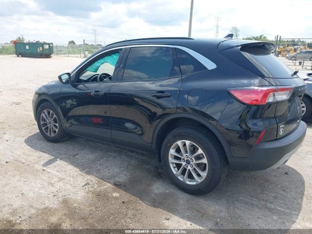 2022 FORD ESCAPE SE 3