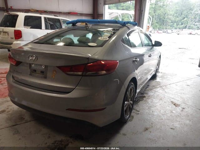 2017 HYUNDAI ELANTRA SE 4