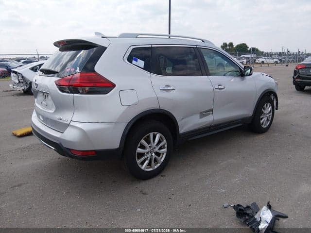 2017 NISSAN ROGUE SV 4
