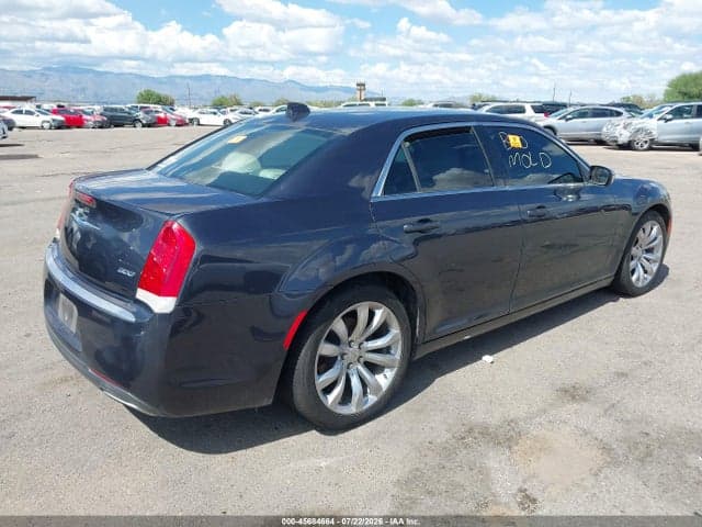 2018 CHRYSLER 300 TOURING 4