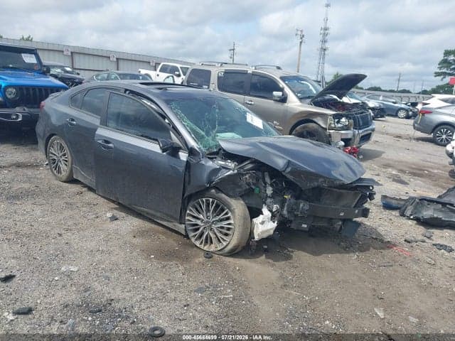 2023 KIA FORTE GT-LINE 1