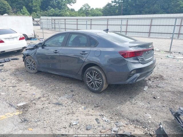 2023 KIA FORTE GT-LINE 3