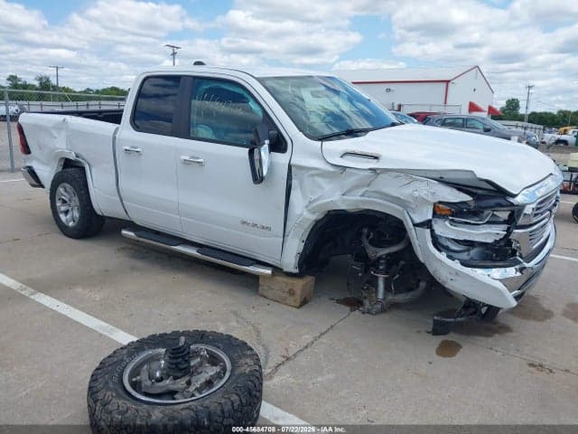2020 RAM 1500 LARAMIE 4X4 6'4 BOX