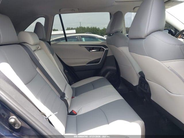 2024 TOYOTA RAV4 XLE PREMIUM 8