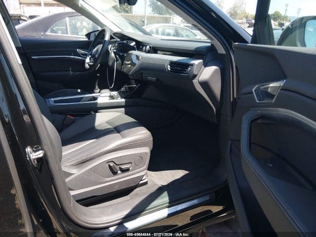 2024 AUDI Q8 E-TRON PREMIUM QUATTRO 5