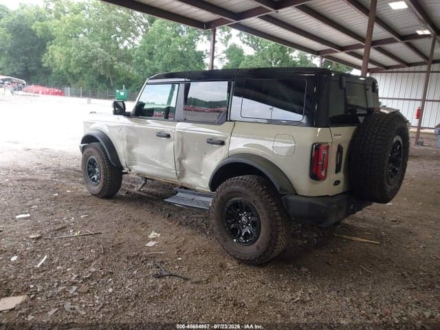 2025 FORD BRONCO OUTER BANKS 3