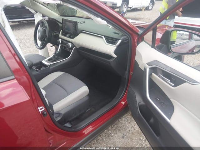 2021 TOYOTA RAV4 XLE 5