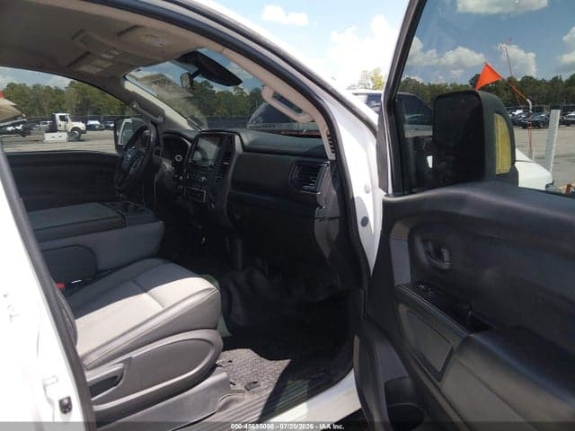 2021 NISSAN TITAN S 4X4 5