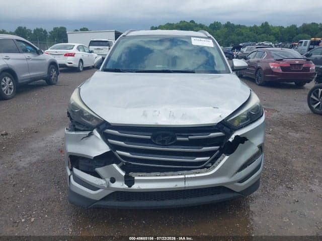 2017 HYUNDAI TUCSON SE 6