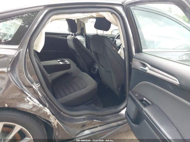 2017 FORD FUSION SE 8