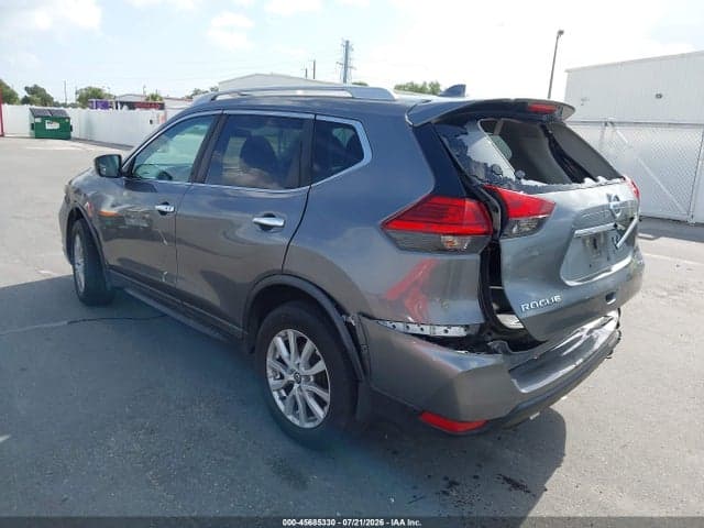2017 NISSAN ROGUE SV 3