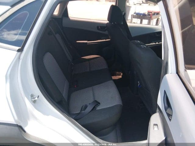 2020 HYUNDAI KONA SE 8
