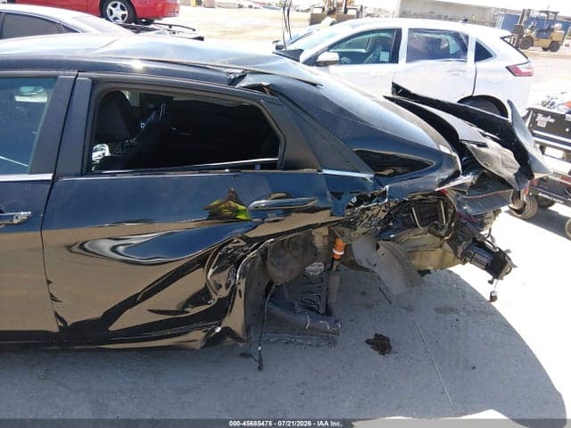2022 HYUNDAI ELANTRA LIMITED 6