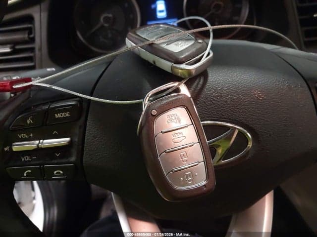 2020 HYUNDAI ELANTRA VALUE EDITION 11