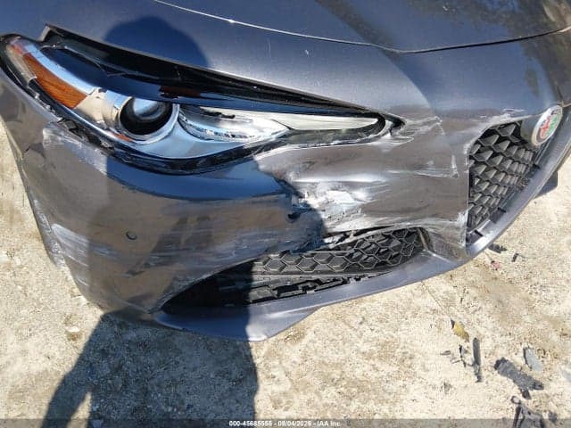 2019 ALFA ROMEO GIULIA TI AWD 6