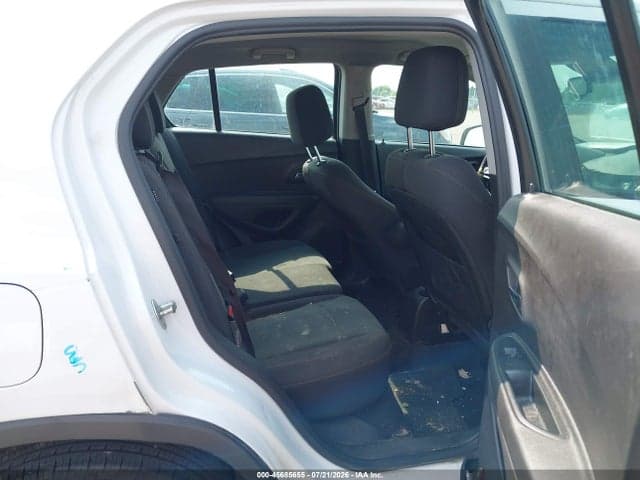 2019 CHEVROLET TRAX LS 8