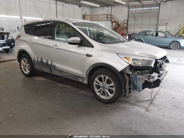 2017 FORD ESCAPE SE 1