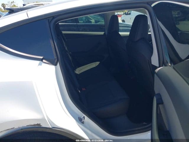 2026 TESLA MODEL Y PREMIUM REAR-WHEEL DRIVE/REAR-WHEEL DRIVE 8