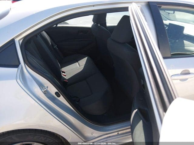 2024 TOYOTA COROLLA LE 8