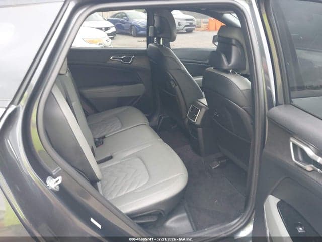 2023 KIA SPORTAGE X-LINE 8