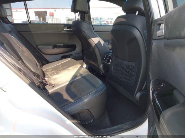 2020 KIA SPORTAGE S 8