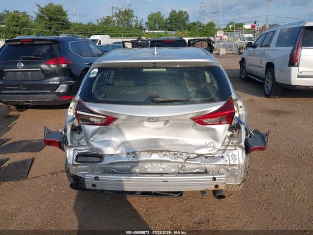 2017 TOYOTA COROLLA IM 17