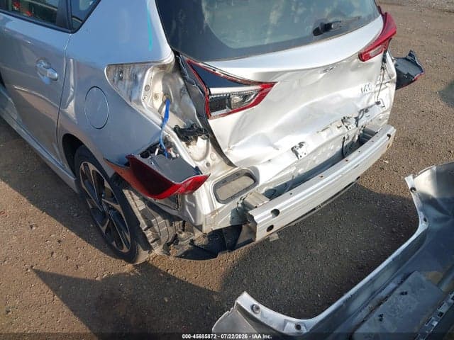 2017 TOYOTA COROLLA IM 6