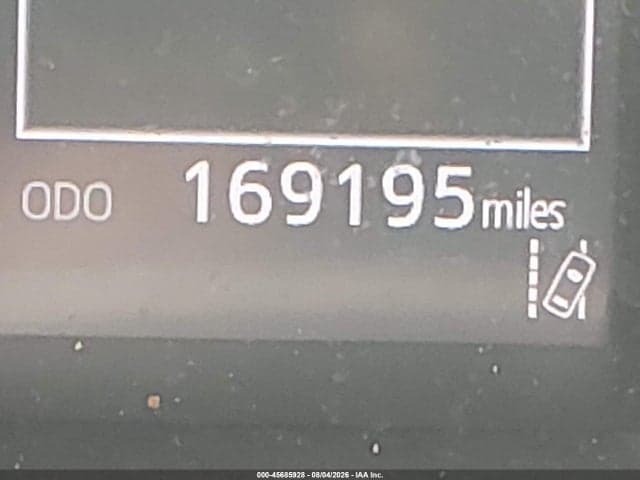 2018 TOYOTA CAMRY SE 16