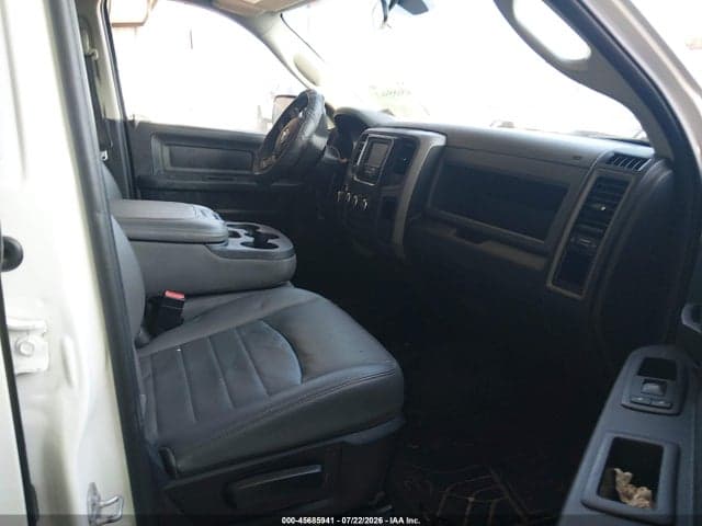 2017 RAM 1500 TRADESMAN 4X2 6'4 BOX 5