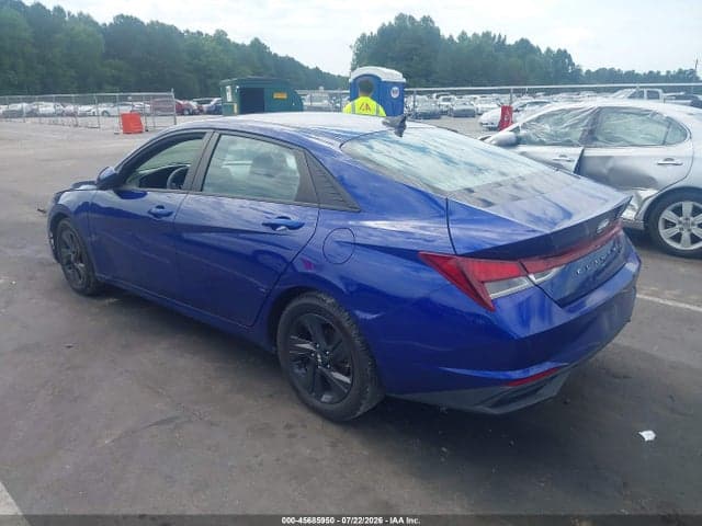 2022 HYUNDAI ELANTRA SEL 3