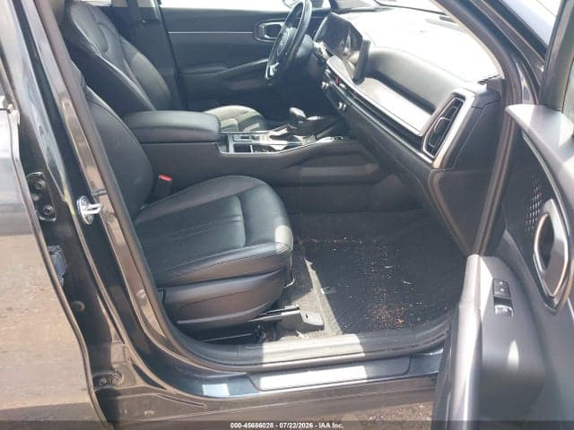 2025 KIA SORENTO S 5