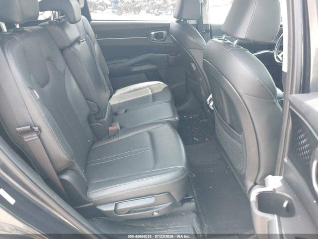 2025 KIA SORENTO S 8