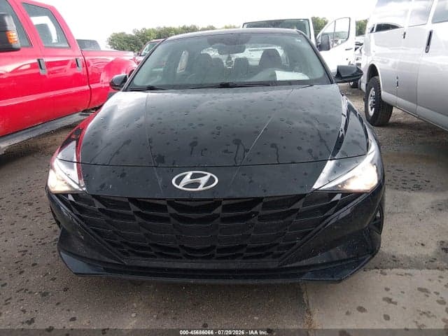 2021 HYUNDAI ELANTRA SE 12